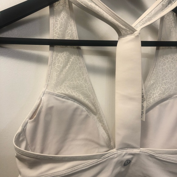 Lululemon white sports bra. Size 6. - Picture 2 of 4